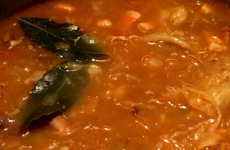 Káposztás csirkegulyás