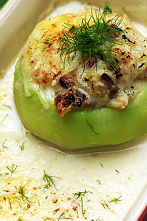 Töltött karalábé