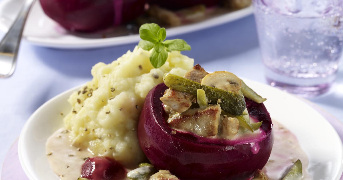 Csirkehús céklában 