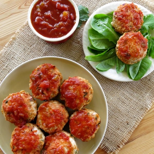 Zsír- és szénhidrát-szegény pulykafasírt snidlinggel